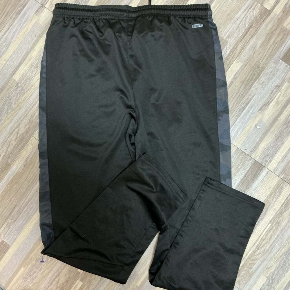 Spyder Active Men's ProWeb Jogger Pants with Zipper Pockets and Camo Side Panels - Picture 4 of 5